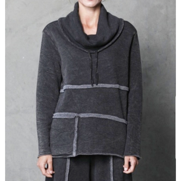 Beau Jours Fleece Aine Sweatshirt - Picture 1 of 8